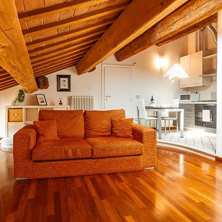 Mansarda Magellano - Parcheggio Auto