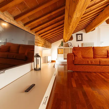 Apartment Mansarda Magellano - Parcheggio Auto *