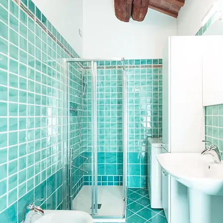 Mansarda Magellano - Parcheggio Auto Apartment *