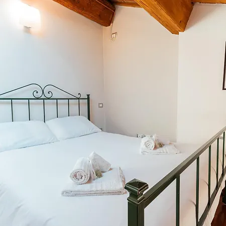 Mansarda Magellano - Parcheggio Auto Apartment Ferrara