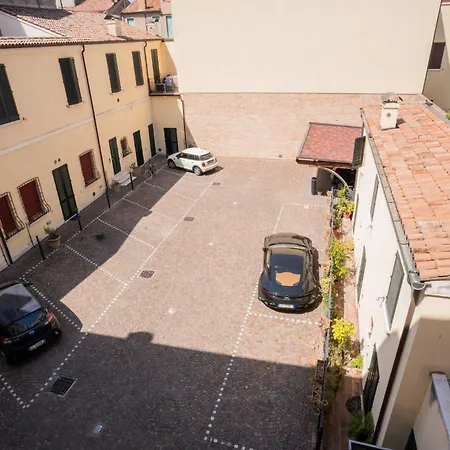 Mansarda Magellano - Car Parking Daire Ferrara