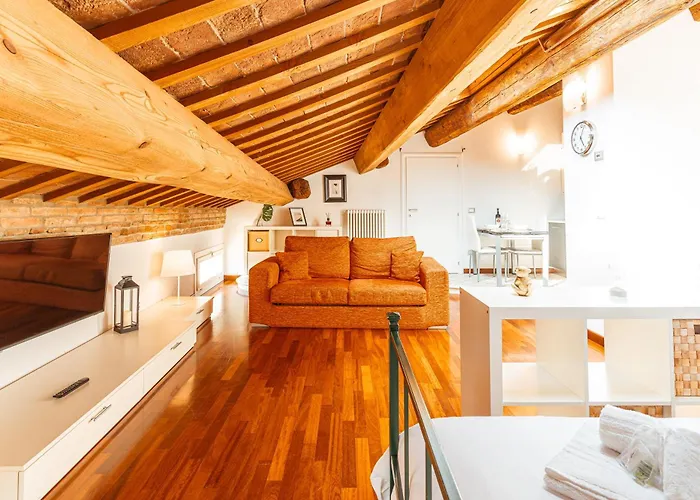 Mansarda Magellano - Parcheggio Auto Apartmán