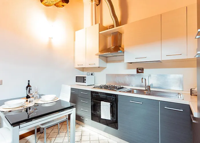 Mansarda Magellano - Parcheggio Auto Apartmán *